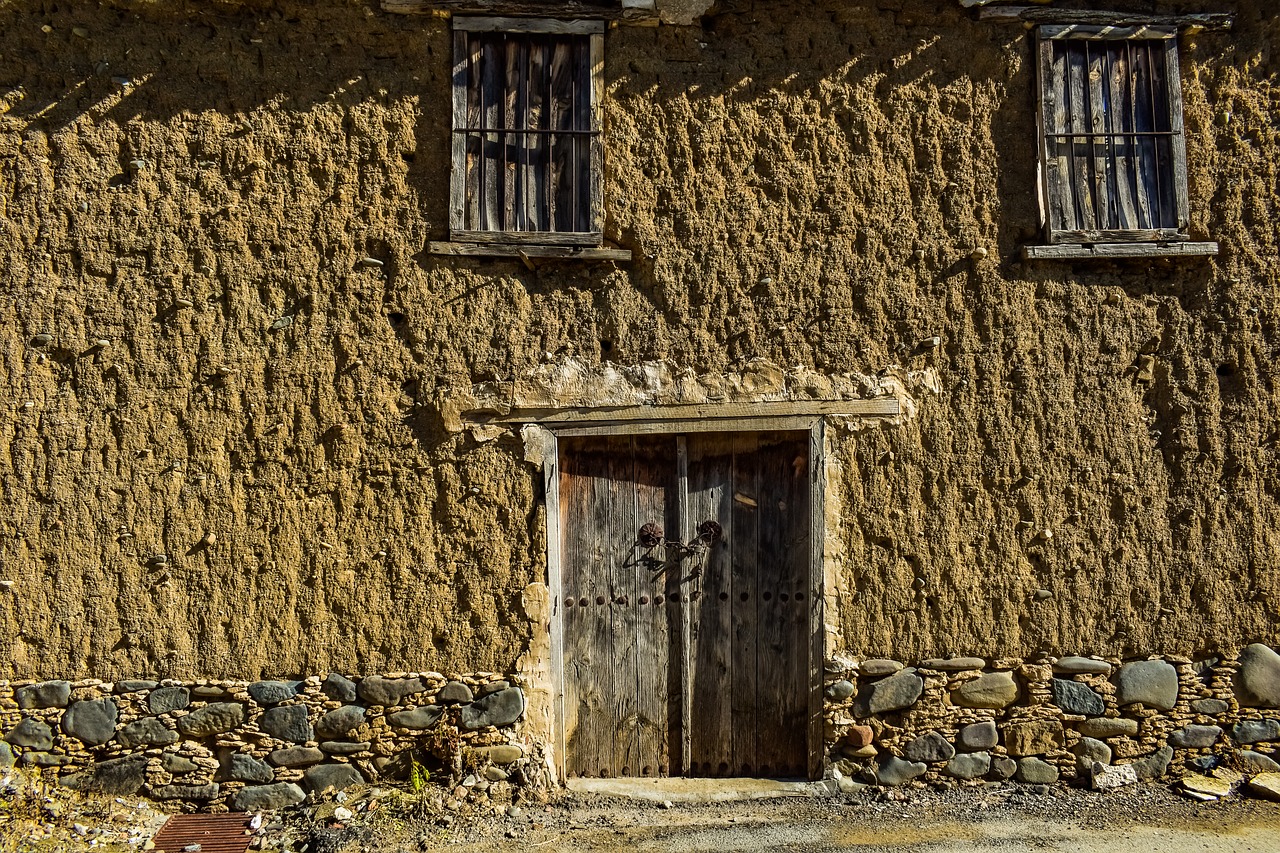 old house  facade  architecture free photo