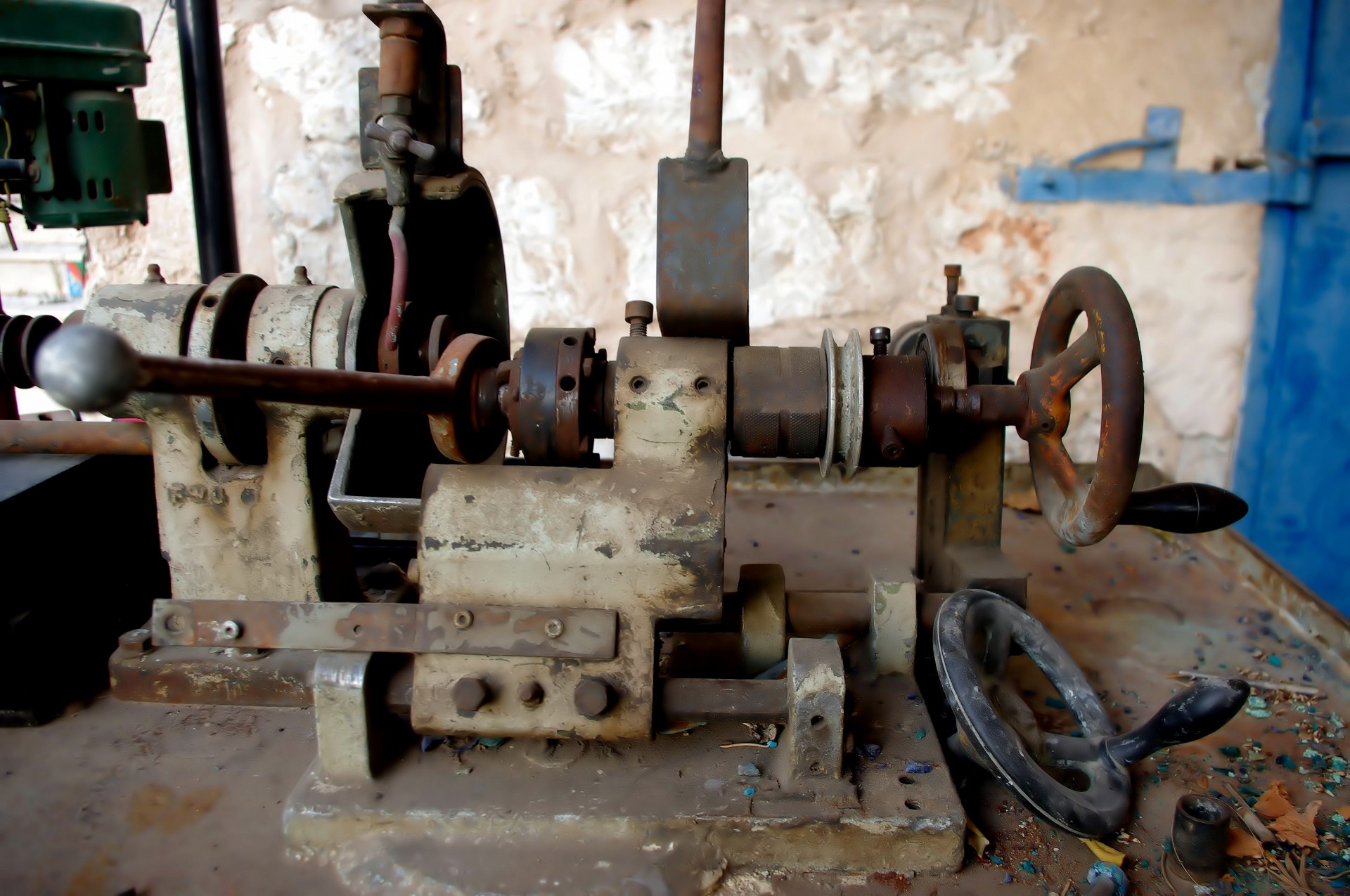 old machinery mechanical free photo