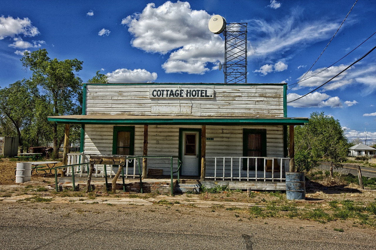old motel arizona sky free photo