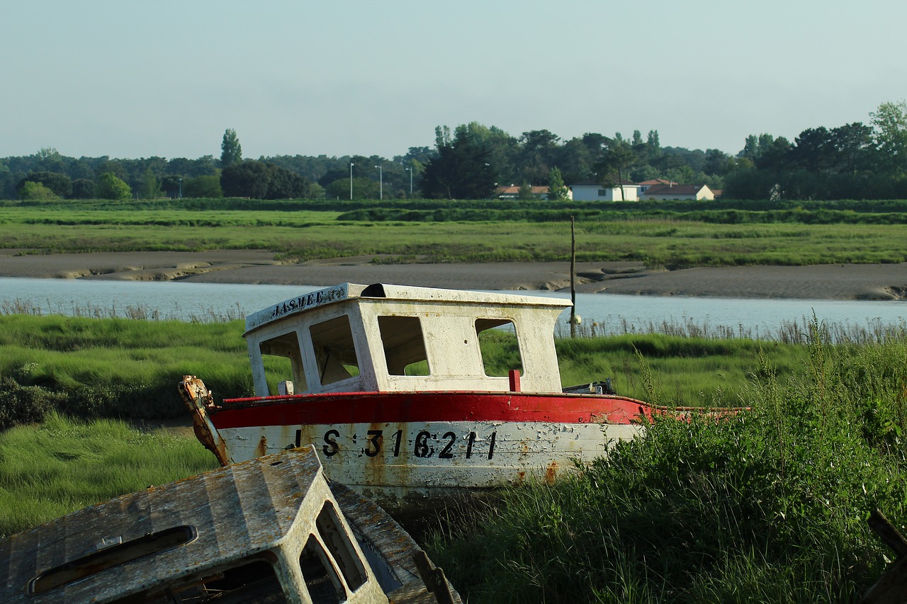 old rigs  boat  wood free photo