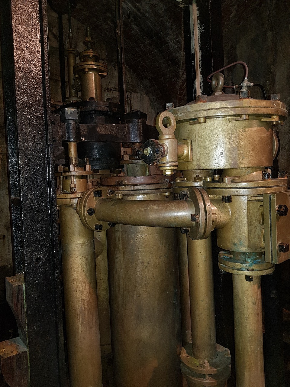 old saline water pump free photo