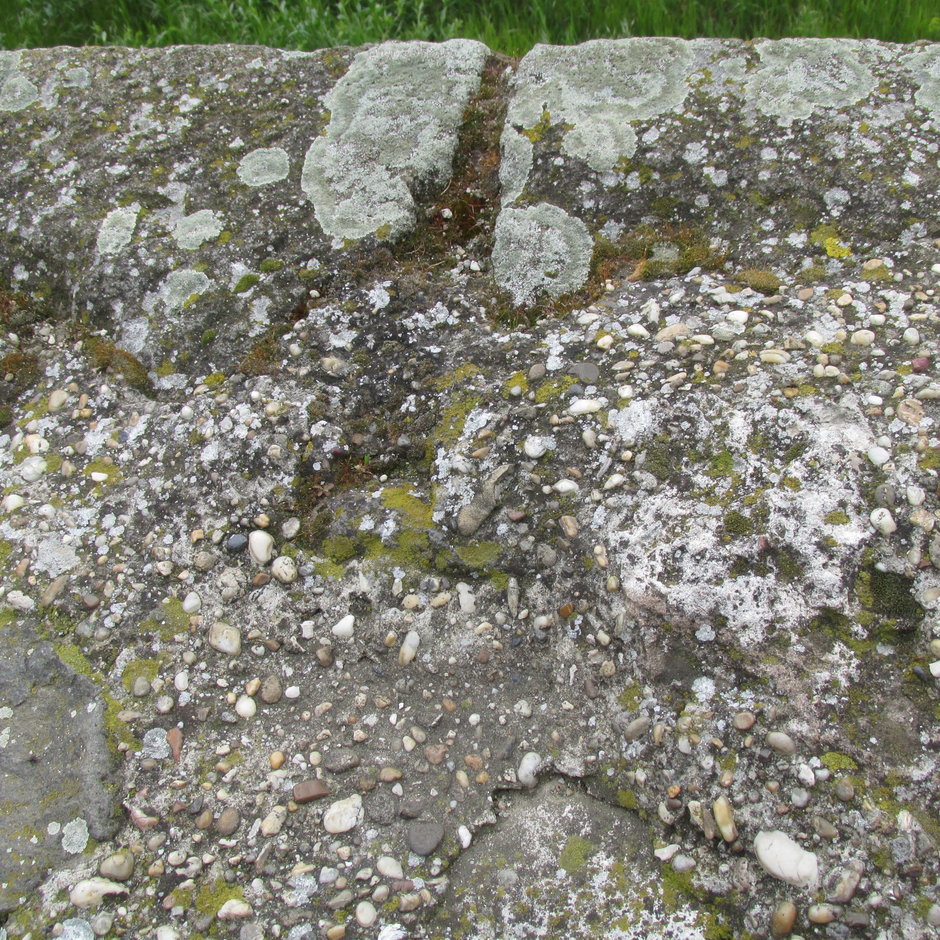 old stones destroyed building texture free photo