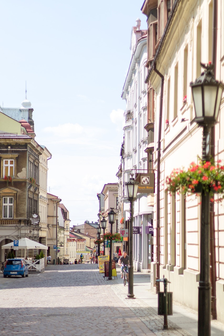 old town trip poland free photo