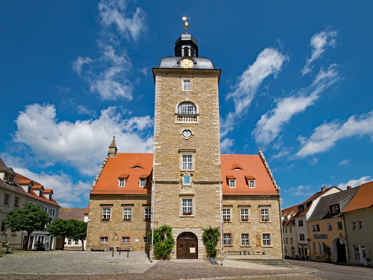 old town hall querfurt saxony-anhalt free photo