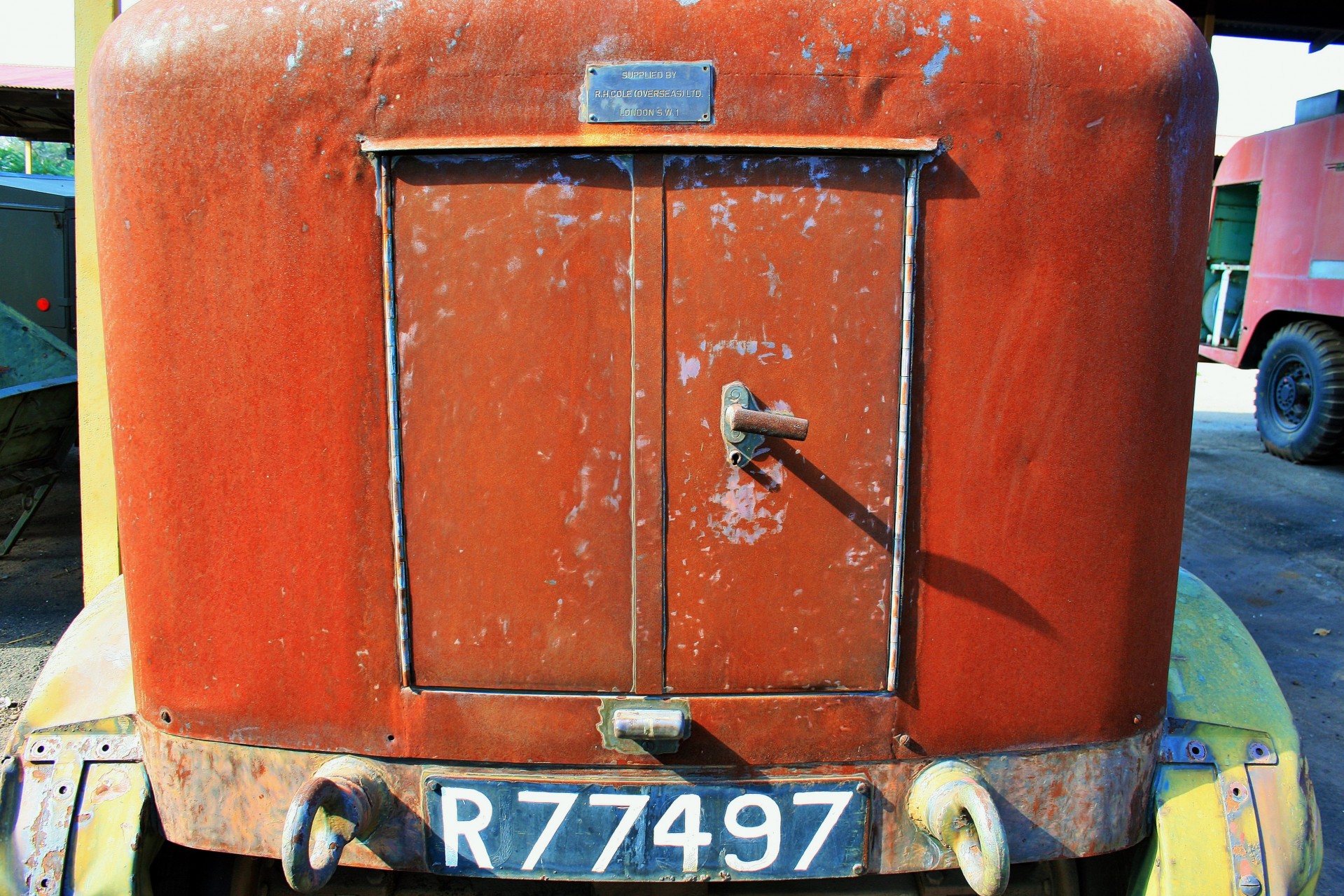 trailer heritage rust-brown free photo