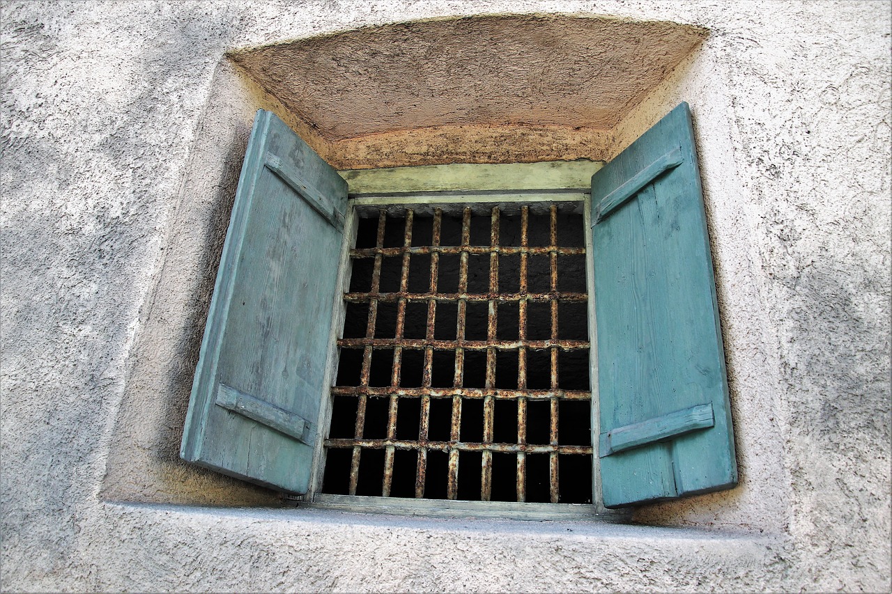 old window  shutters  monument free photo