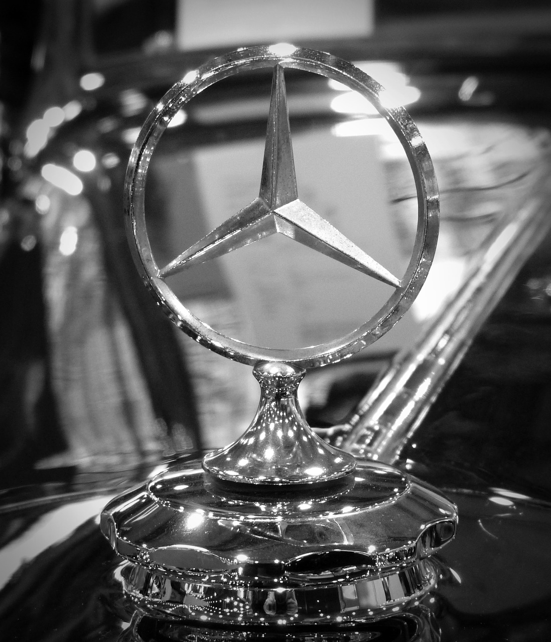 oldtimer emblem mercedes free photo