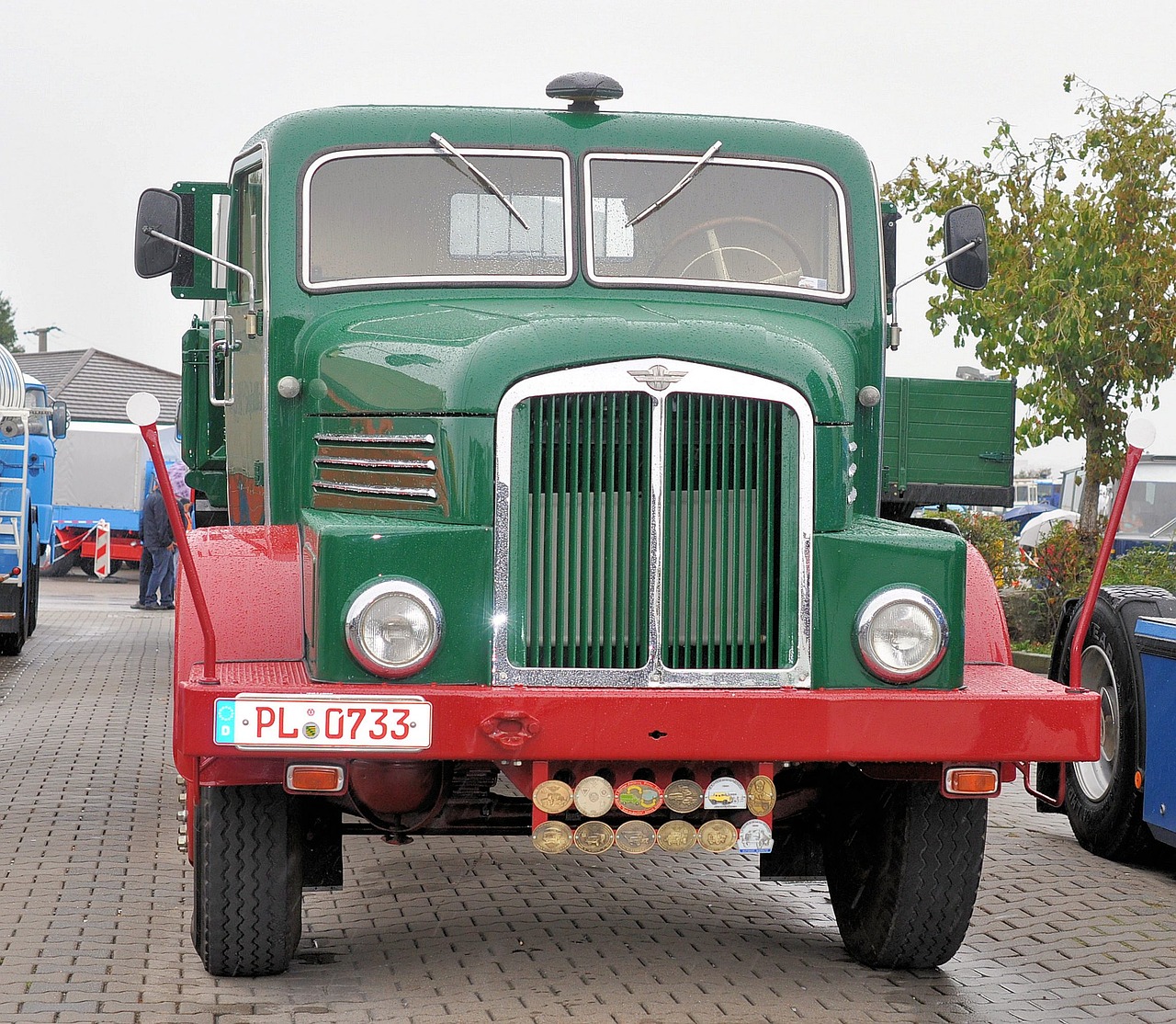 oldtimer truck vehicle free photo