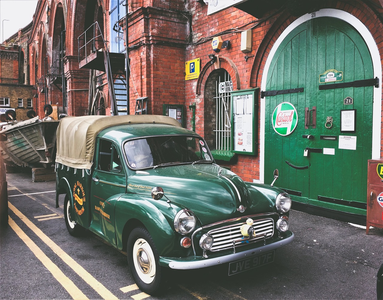 oldtimer  green  classic free photo