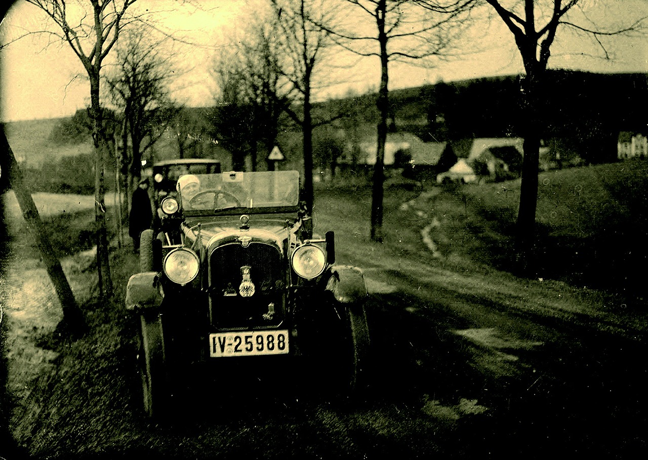 oldtimer vintage on the go free photo