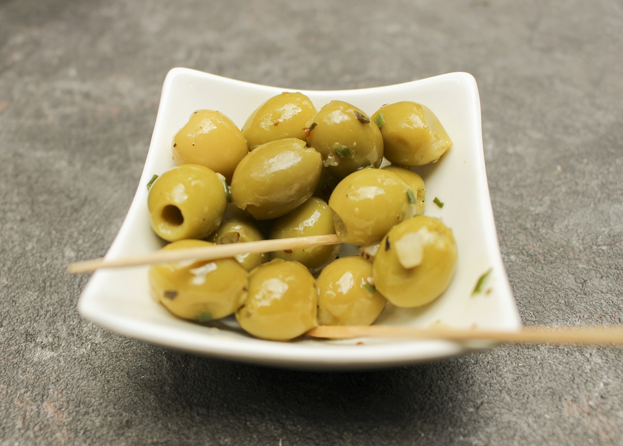olive  aperitif  provence free photo