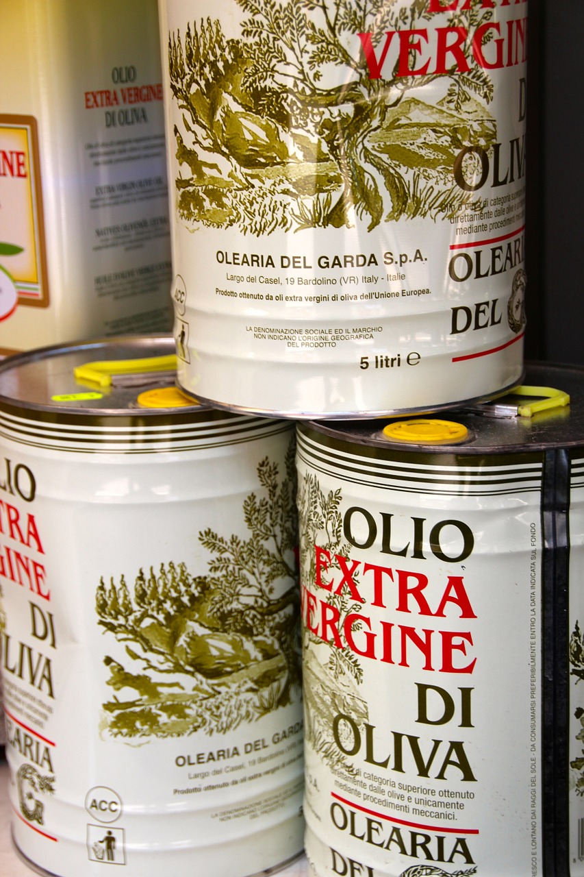 olive oil oil cans free photo