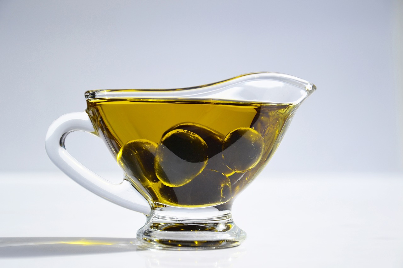 olive oil  oil  products free photo