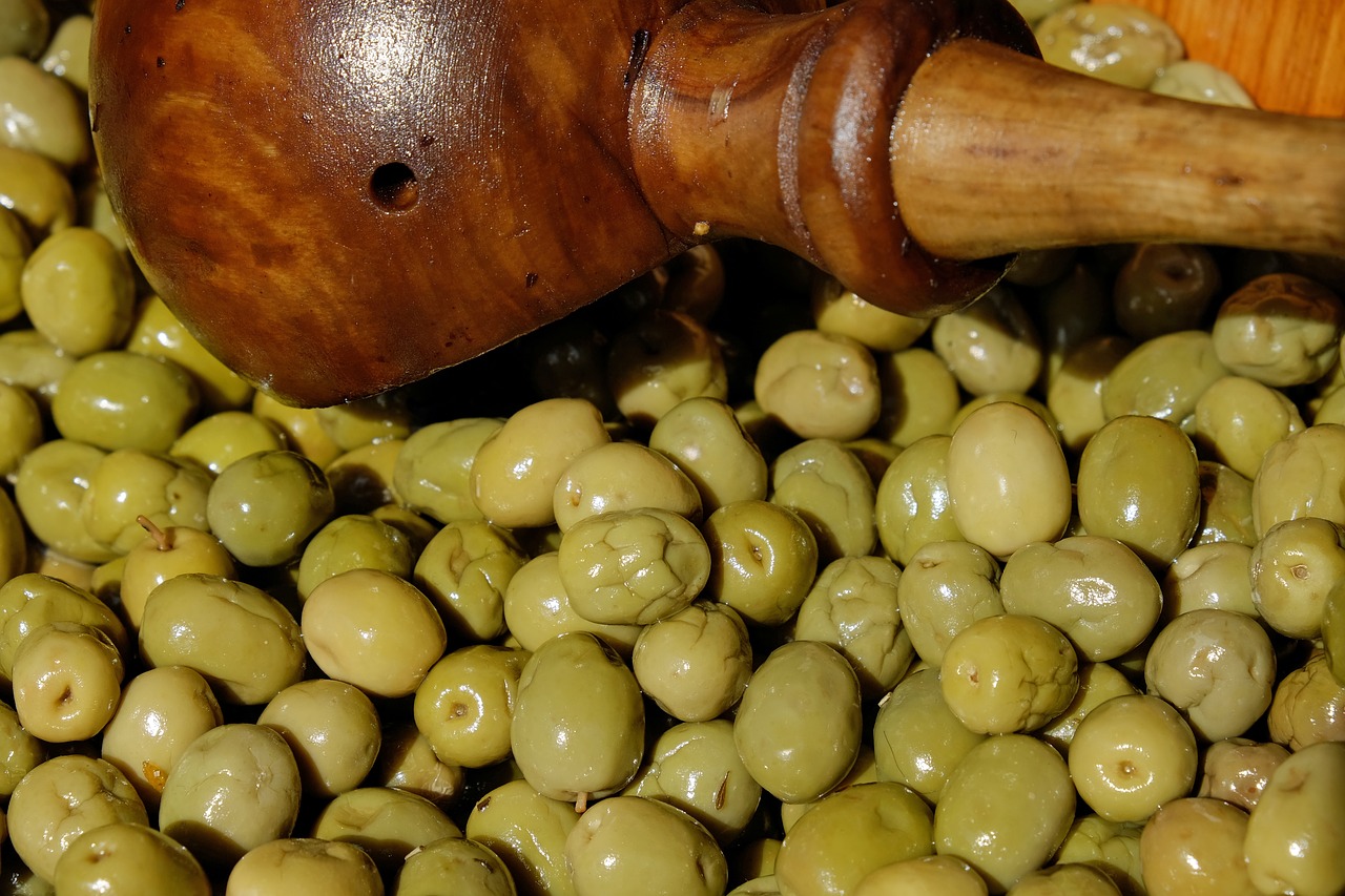 olives green green olives free photo