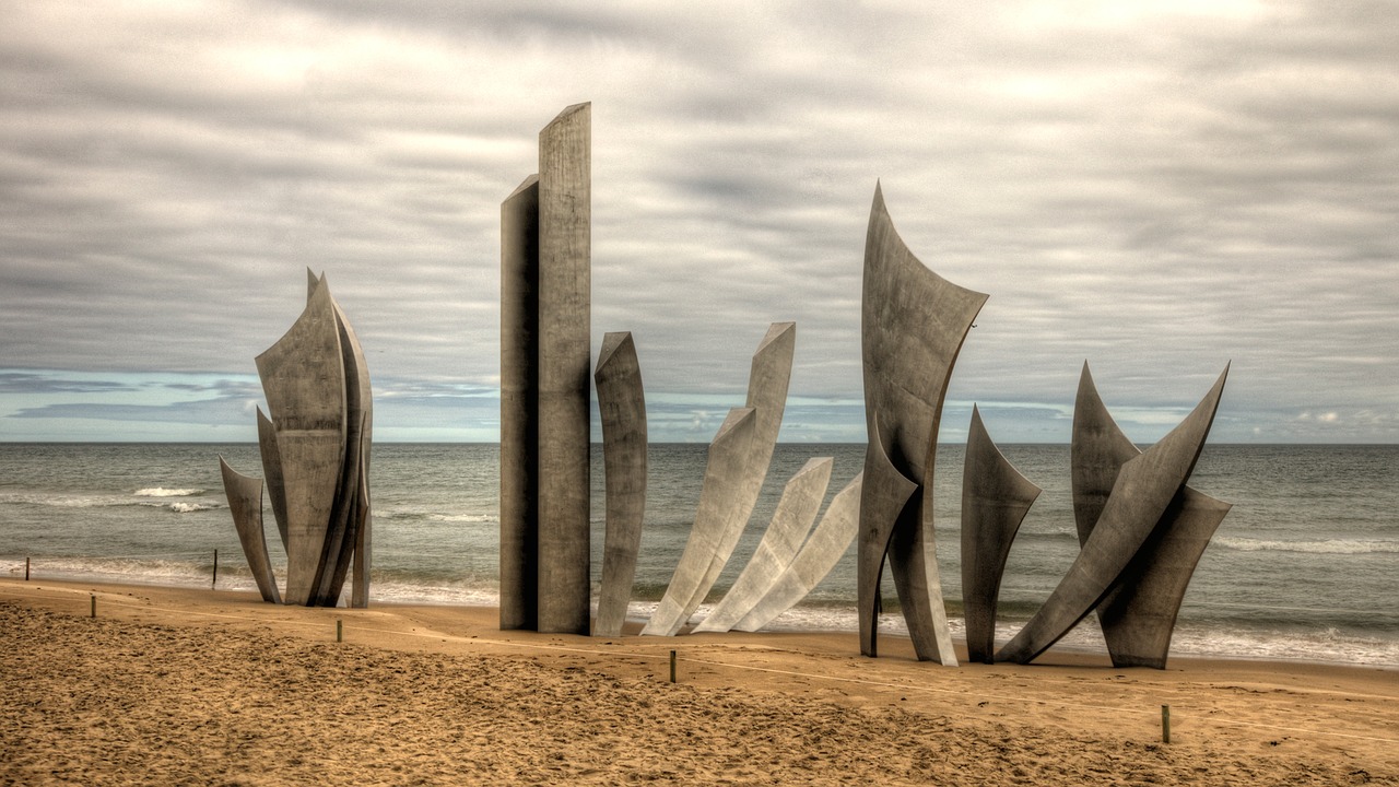 omaha beach monument des braves st laurent-sur-mer free photo