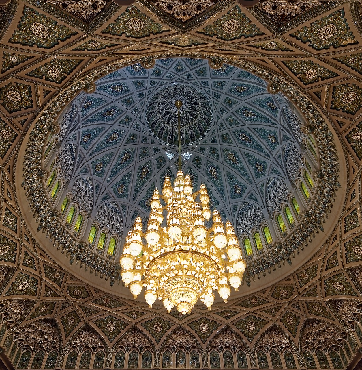 oman  muscat  sultan qaboos grand mosque free photo