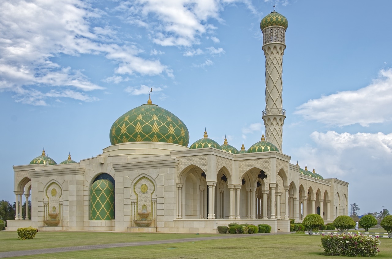 oman  muscat  zulfa mosque free photo