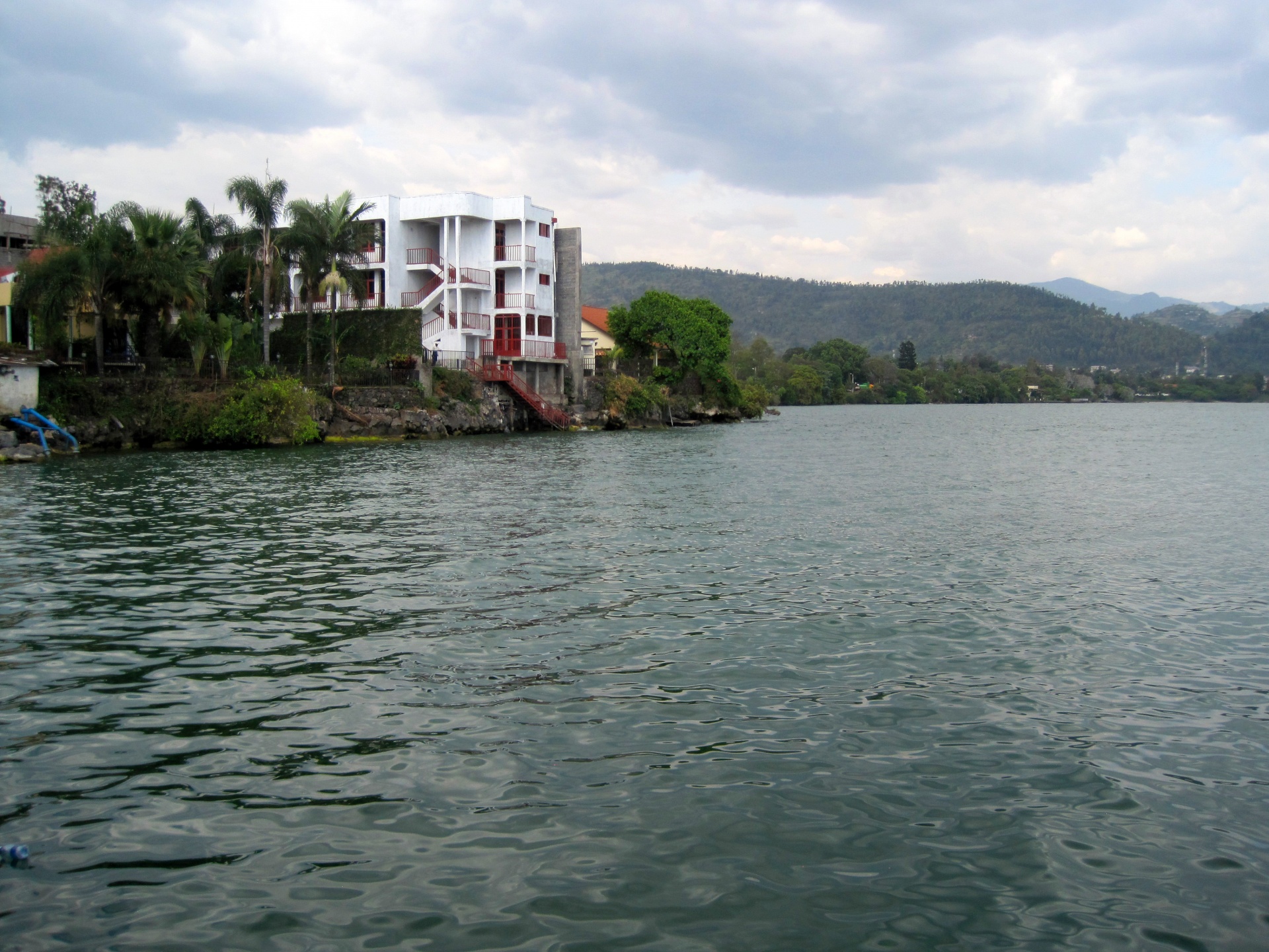 Озеро Киву Гома