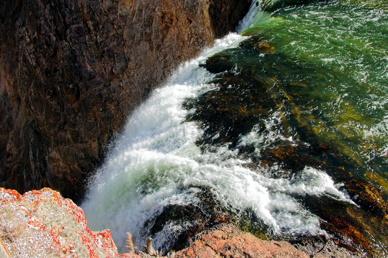 on the brink  waterfall  canyon free photo