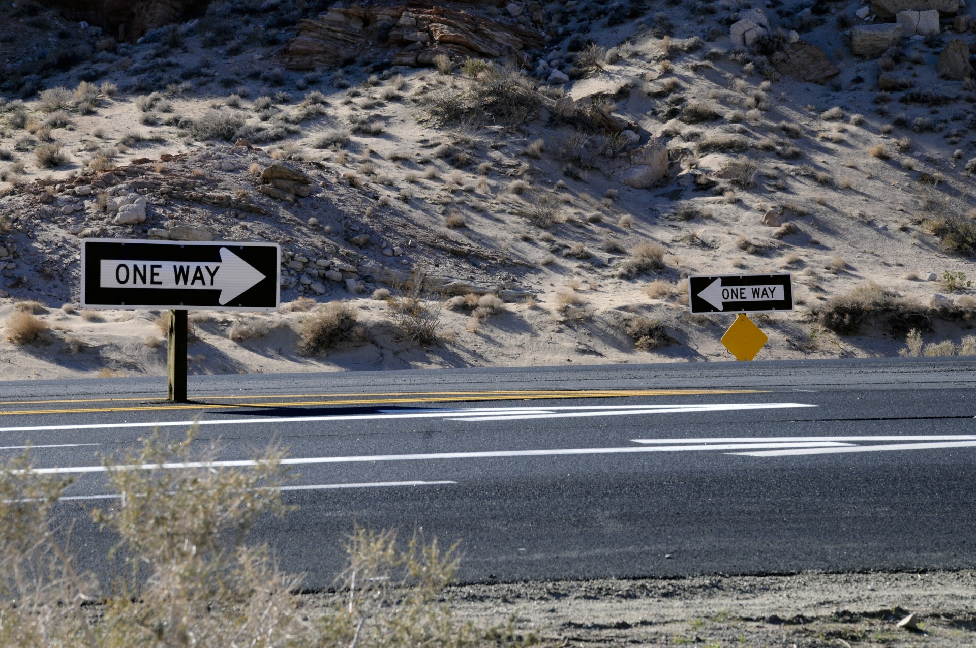 highway sign one-way free photo