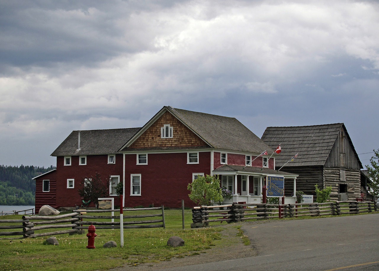 onehundred eight mile house heritage old buildings free photo