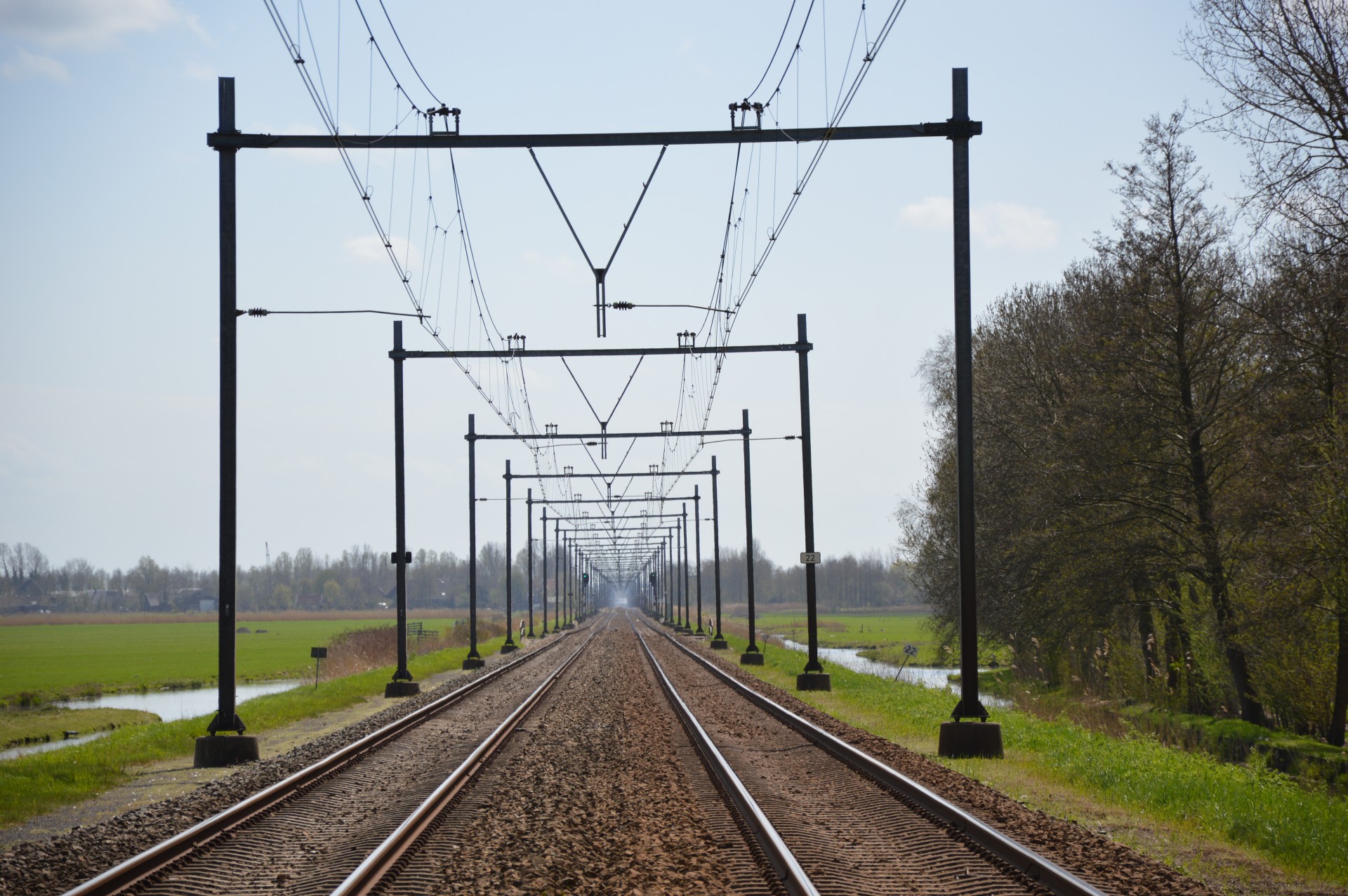spoorwegen track train free photo