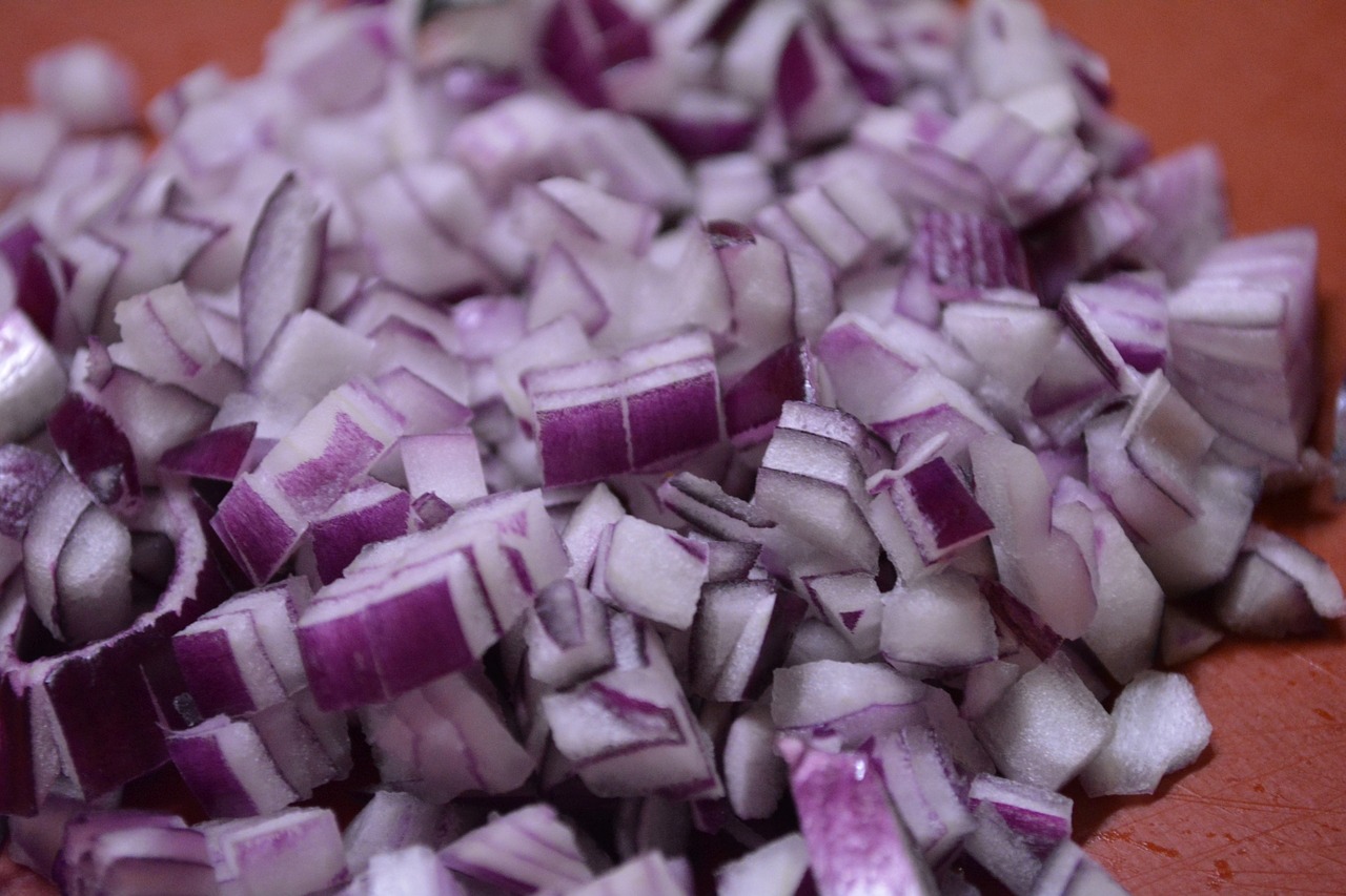 onion hack minced ' meat free photo
