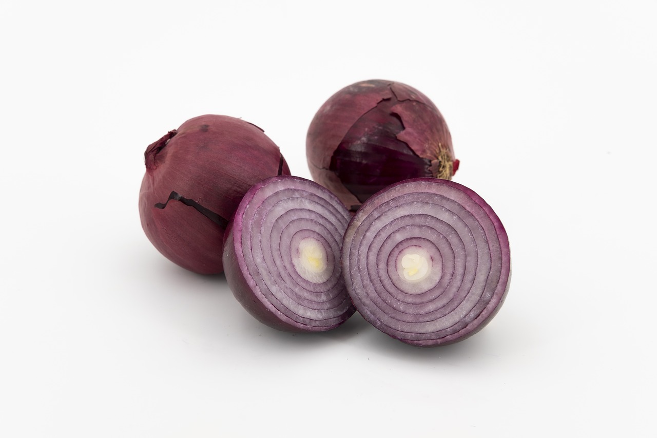 onion  red onion  vegetables free photo