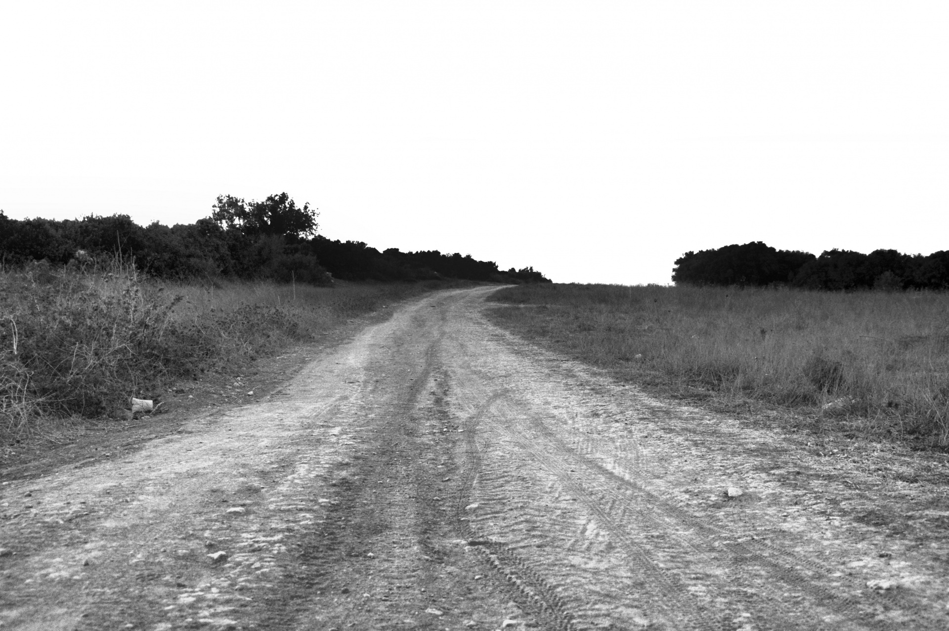 open dirt road free photo