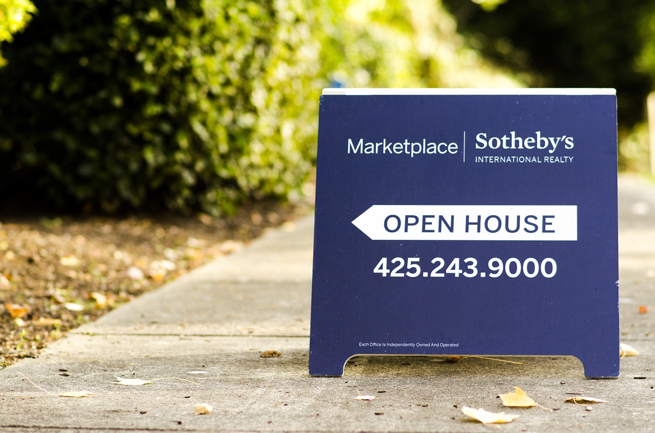open house sign aboard free photo
