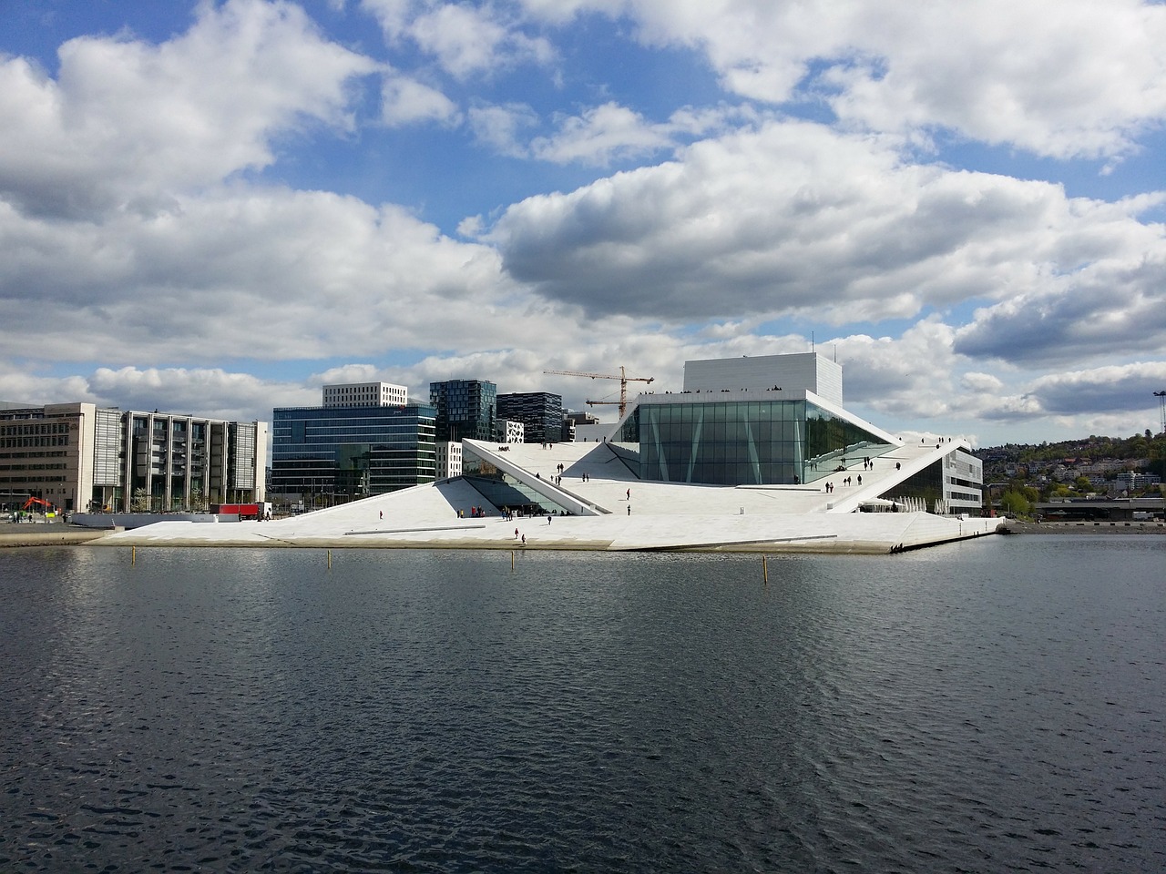 operahouse opera house oslo free photo