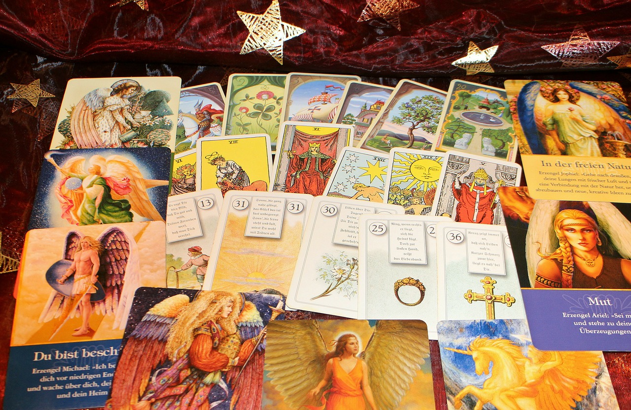 oracle cards fortune telling future interpretation free photo