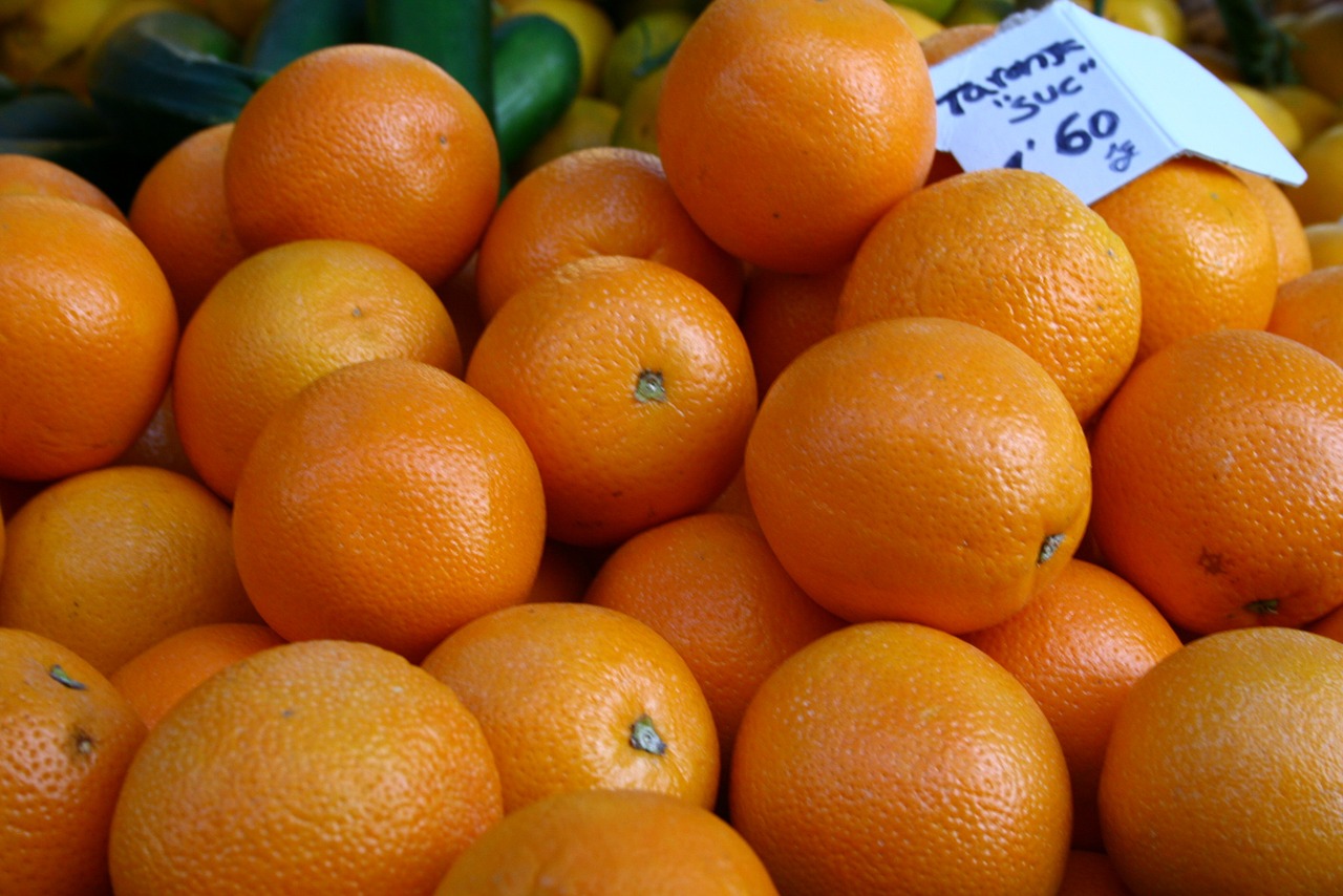 oranges farmers market fruits free photo