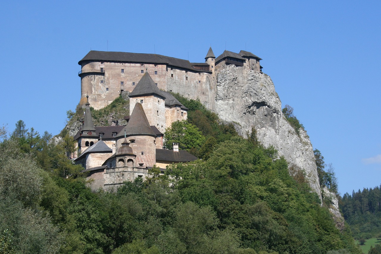 orava castle castle slovakia free photo