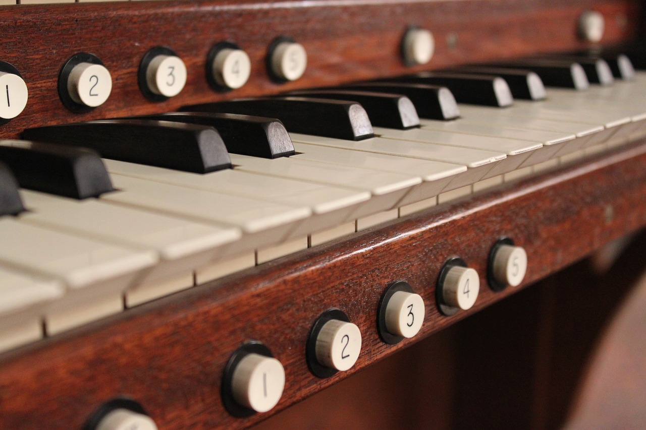 organ keyboard music free photo