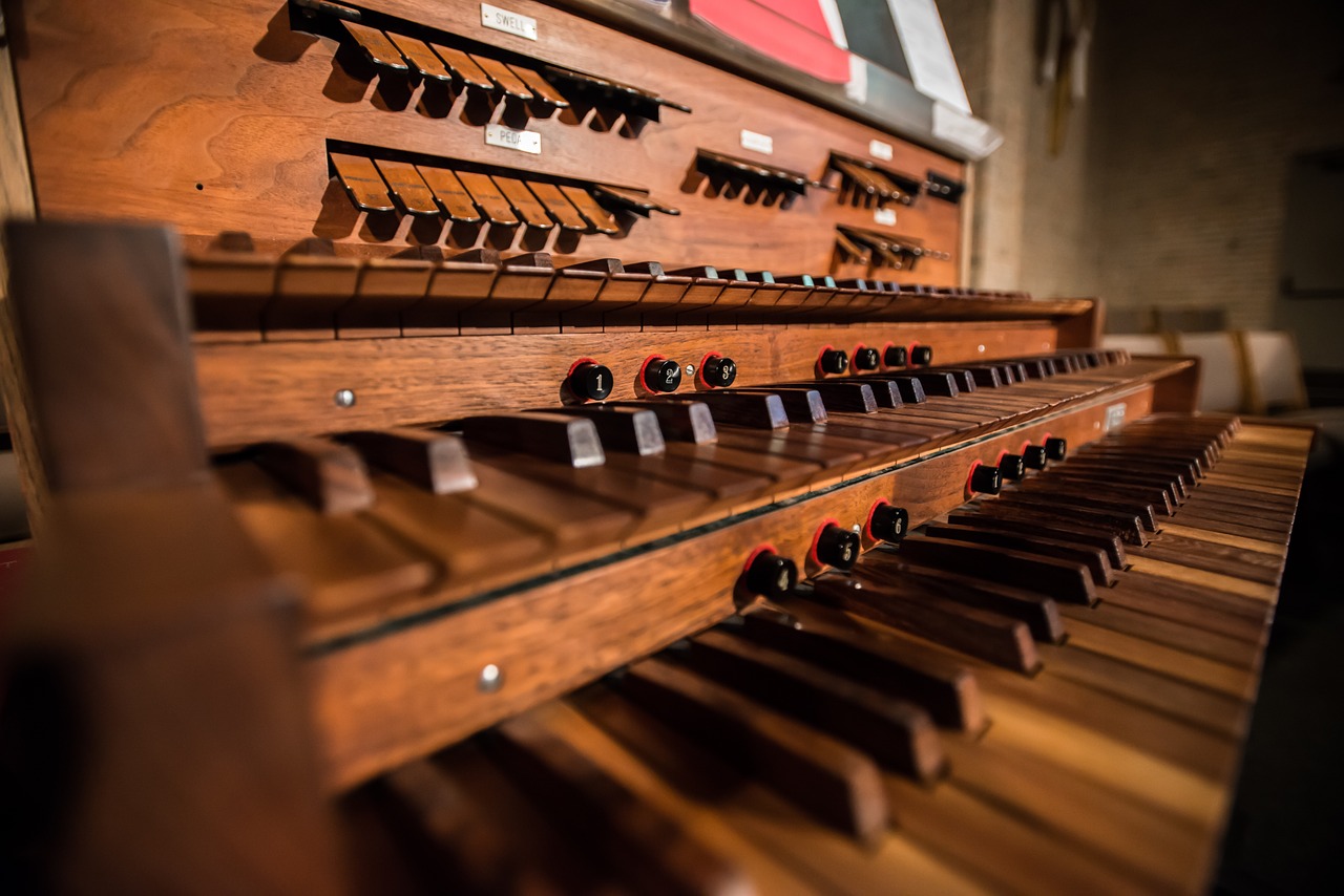 organ pipe church free photo