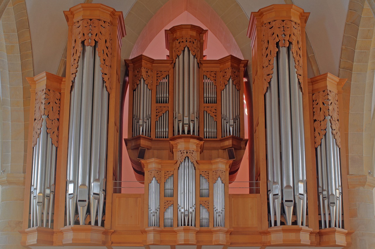 organ church organ hillebrand free photo