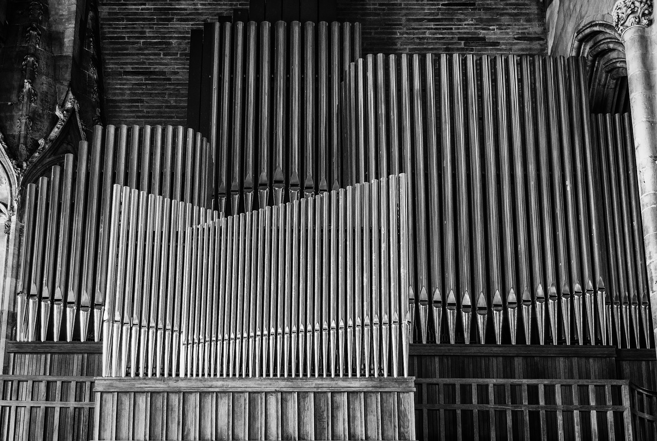 organ church whistle free photo