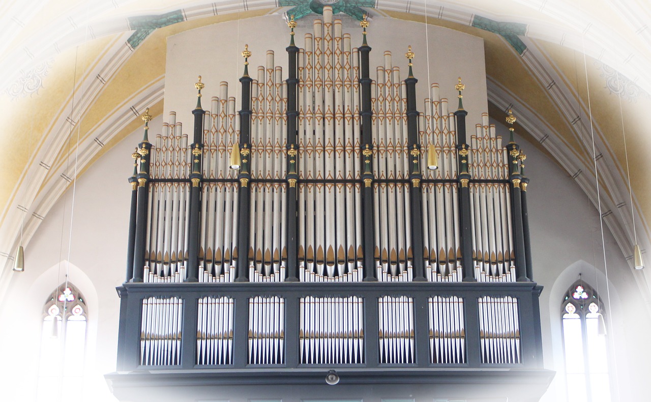 organ whistle music free photo