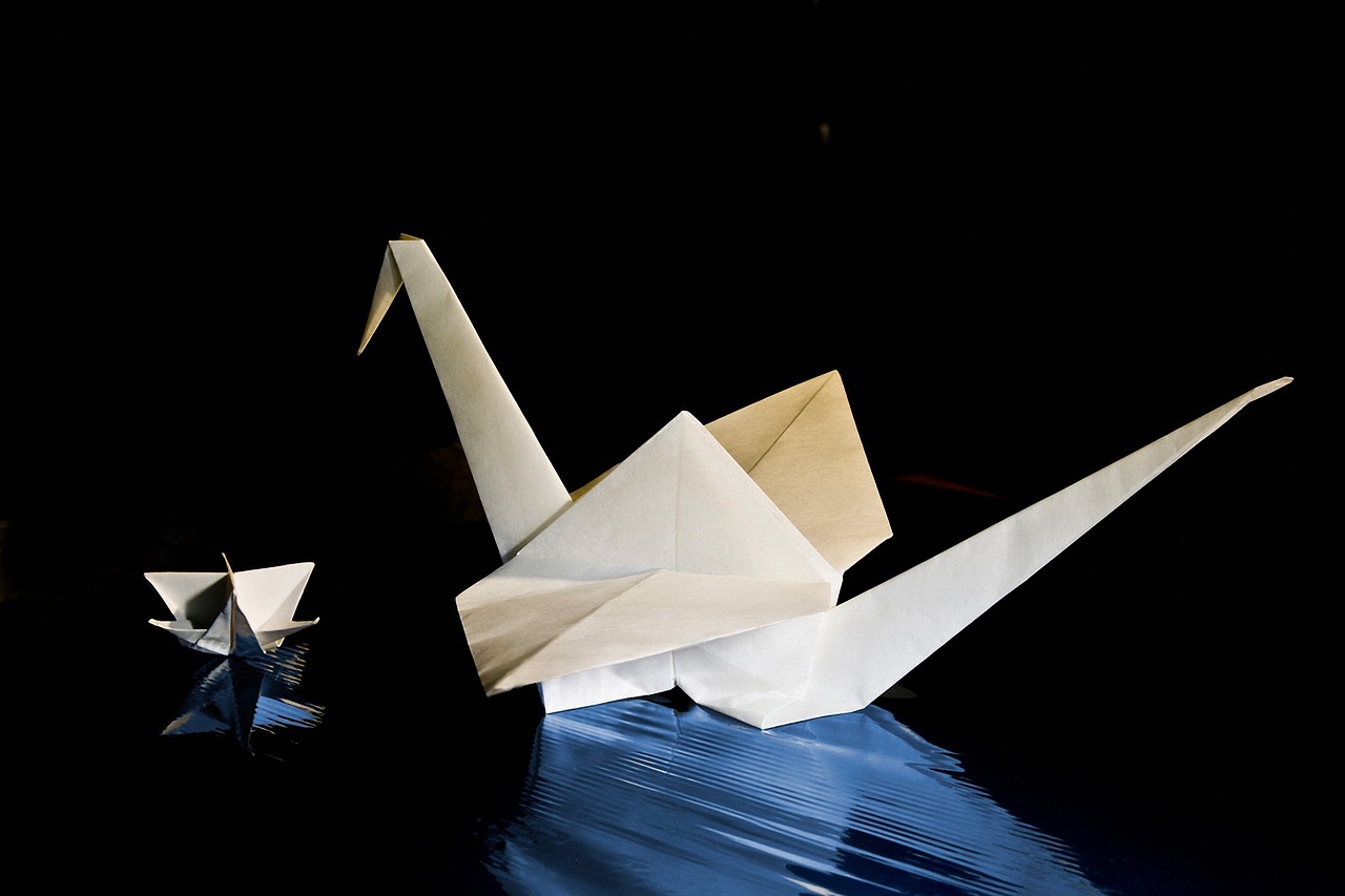 origami swan paper free photo