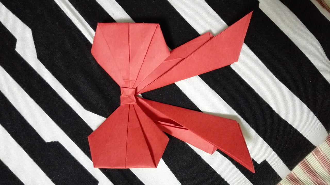 origami bow gift free photo