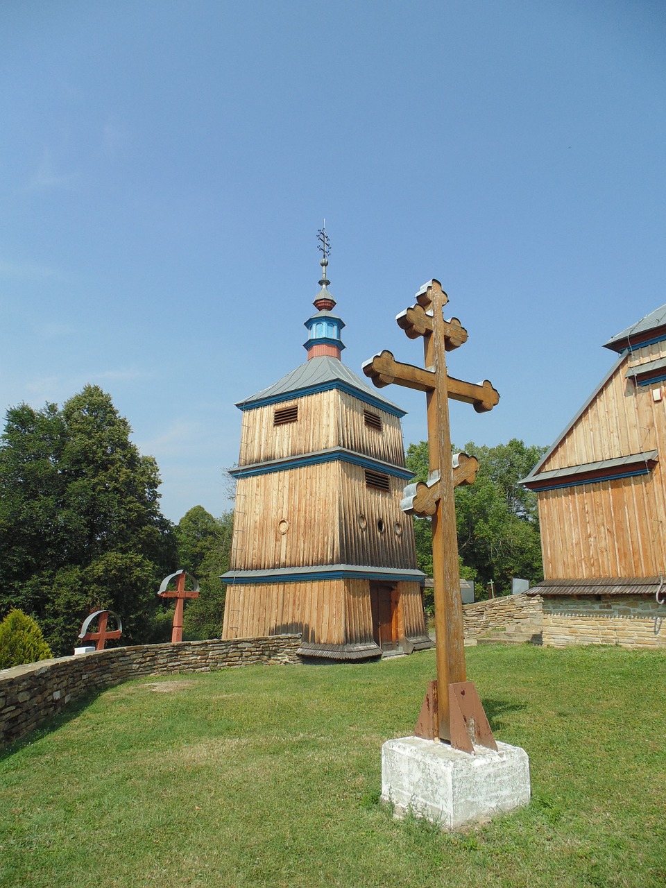 cross wooden bieszczady free photo