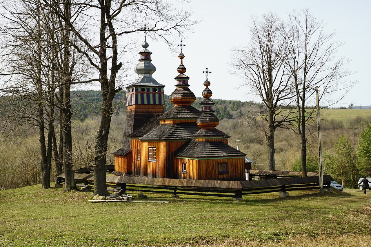 orthodox church  beskid niski  poland free photo