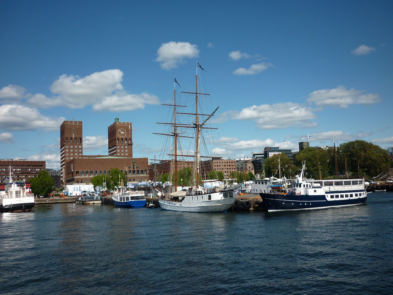 oslo town hall oslofjord free photo