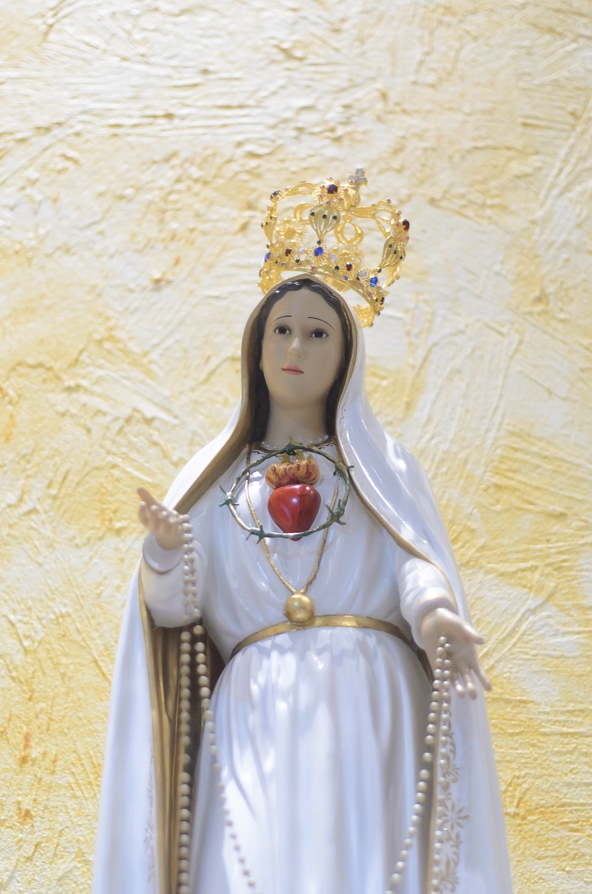 our lady of fatima maria mother of jesus free photo