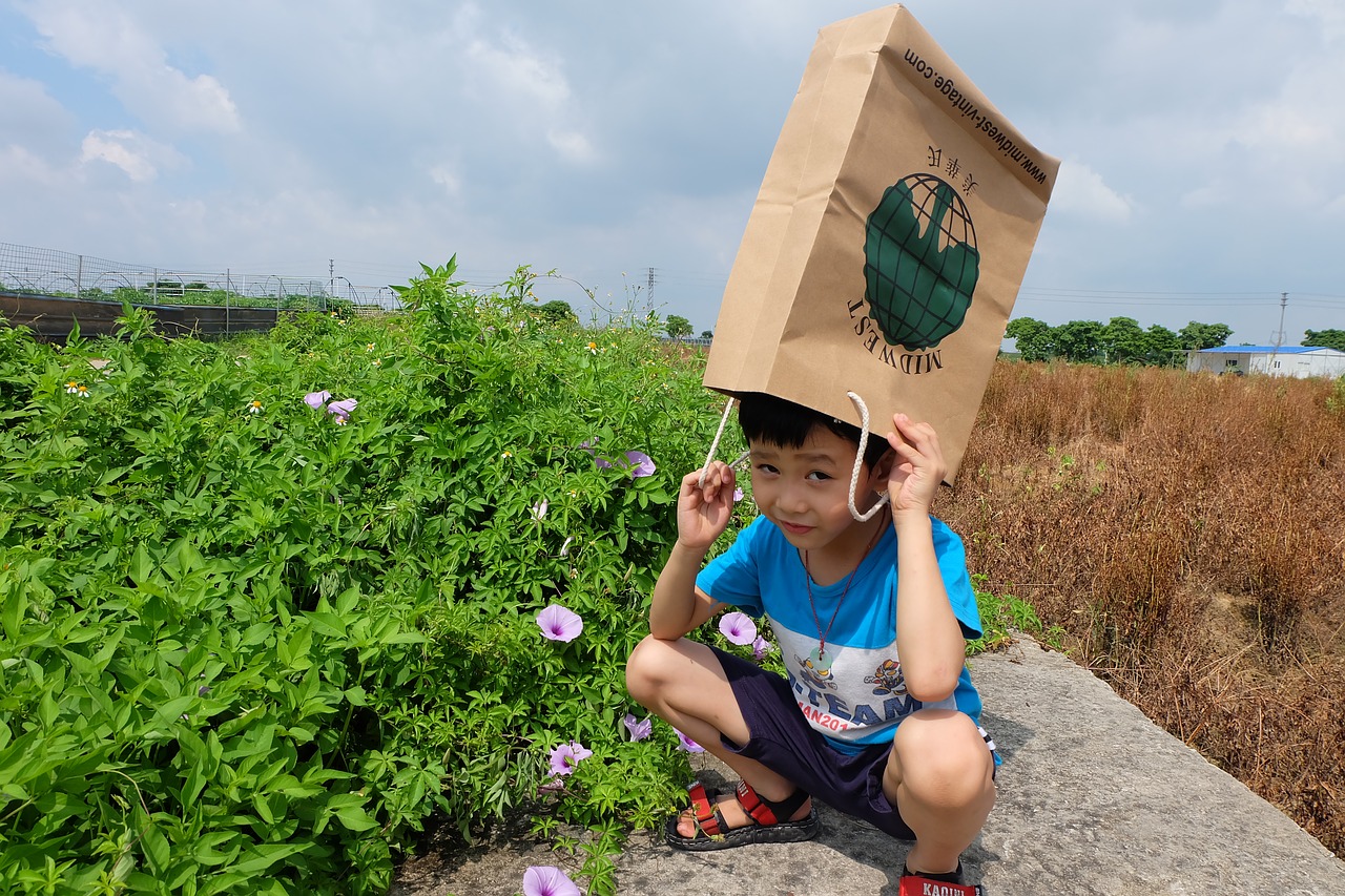 outdoor  boy  funny free photo