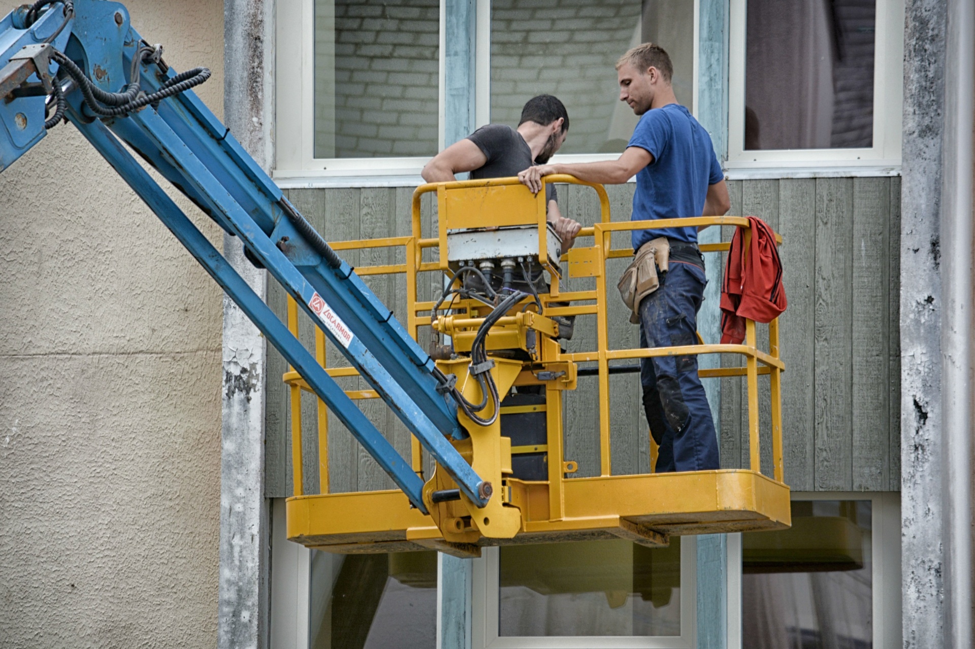 work platform workers men free photo