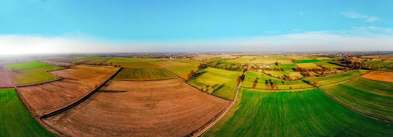 overview  campaign  agricultural fields free photo
