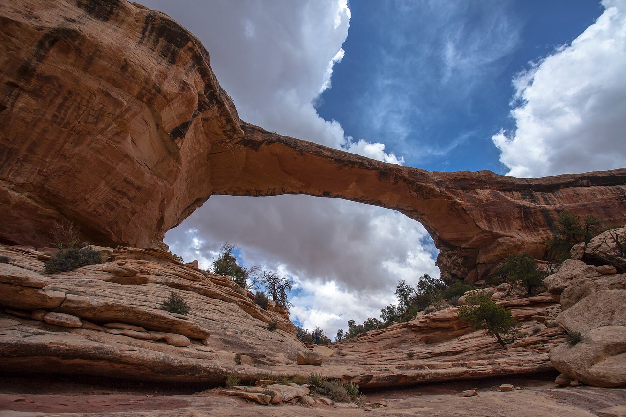 owachomo bridge geological formation free photo