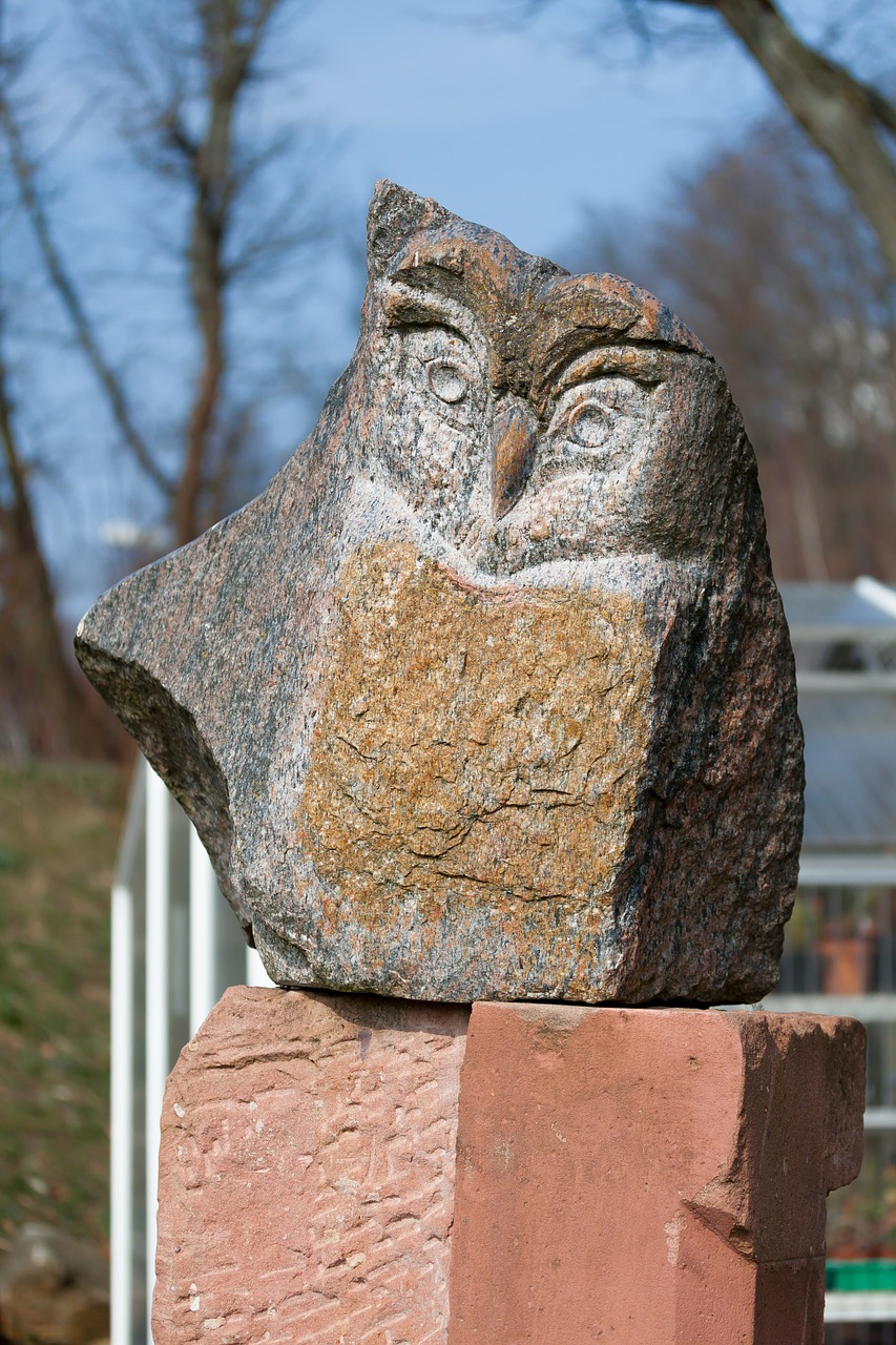 owl art statue free photo